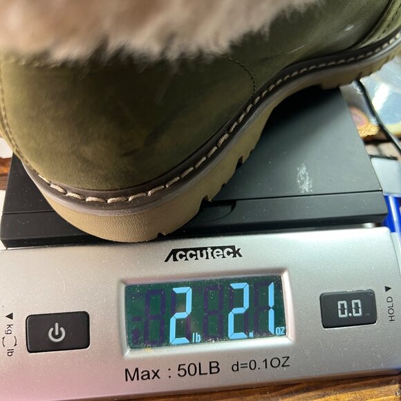 Caterpillar Women's Flurry Fur Waterproof Ankle Snow Bootie 8.5 Green - Picture 9 of 9